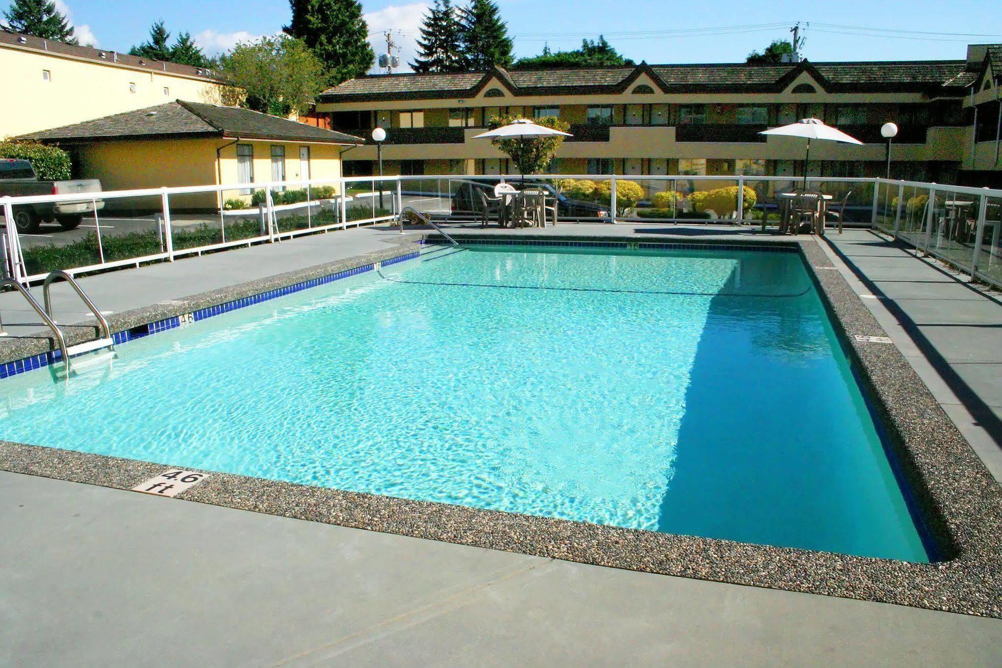 Surestay Hotel By Best Western North Vancouver Capilano Facilities photo